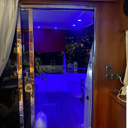 Golfe-juan Yacht *