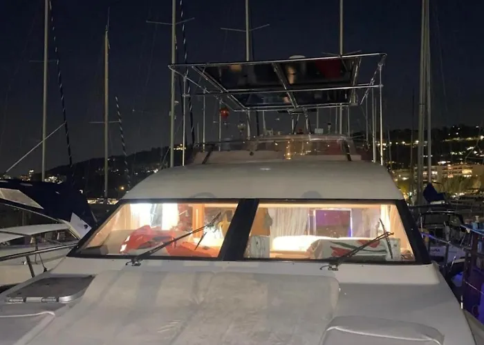 Botel Golfe-juan Yacht *