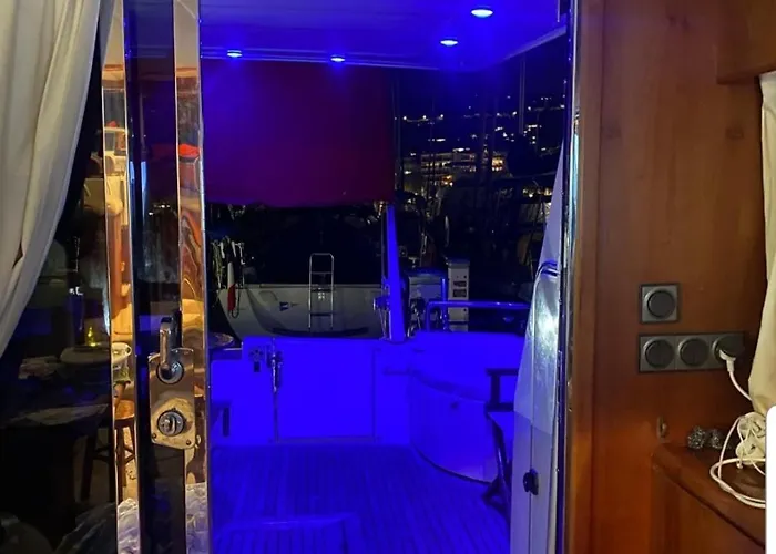 Golfe-juan Yacht *