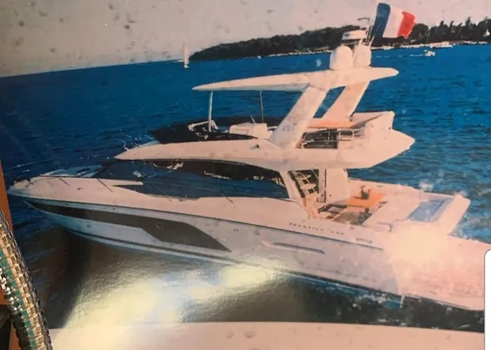 Golfe-juan Yacht
